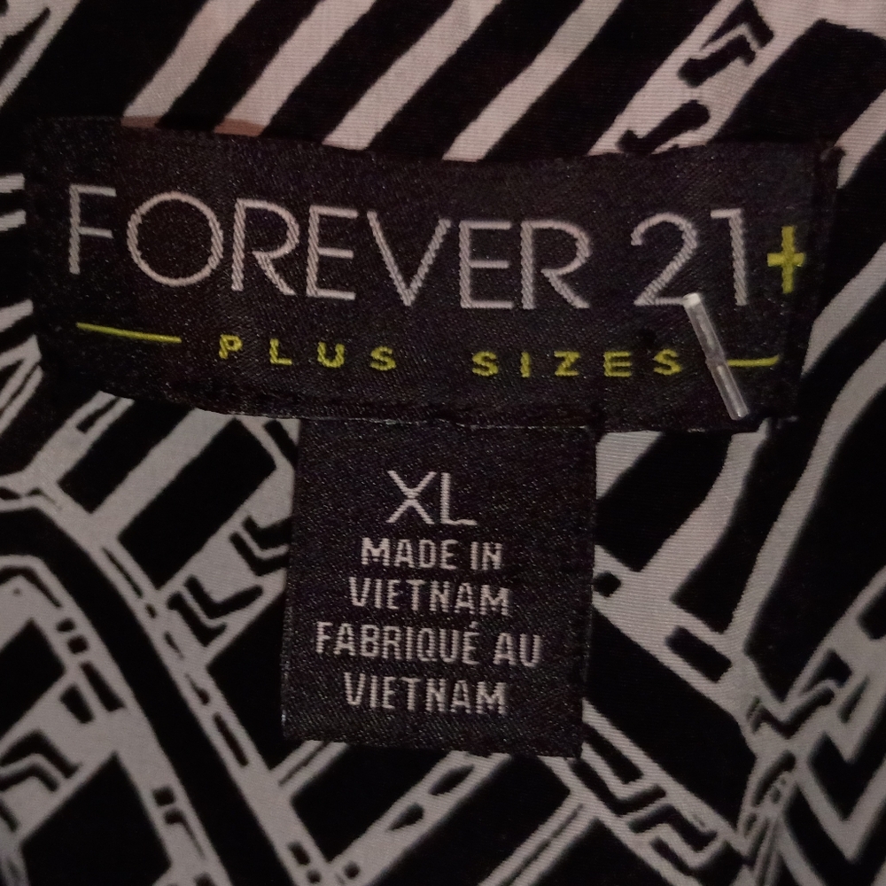 Forever 21 Monochrome Patterned Backless Dress - image 4